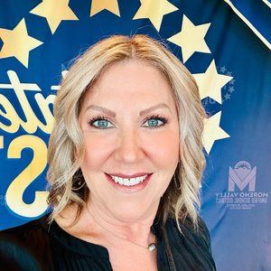 Meet your Posher, Robin